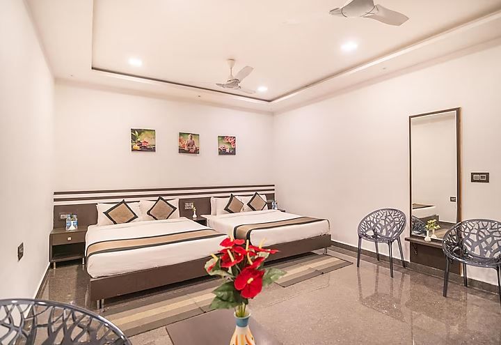 Jumbo Non AC room 4 Pax