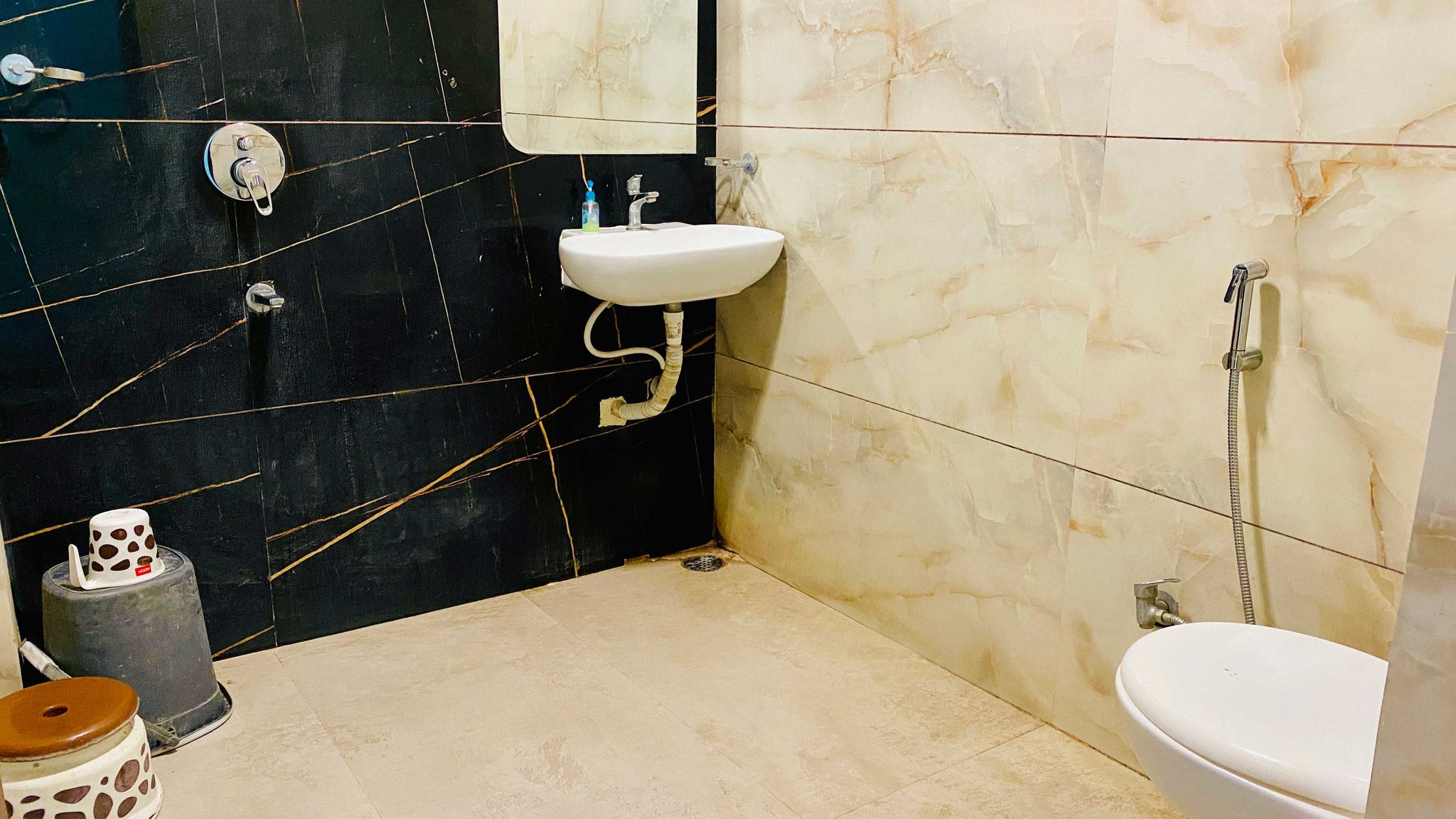 Hotel Ramaya Inn Deluxe Double Bed Room 6