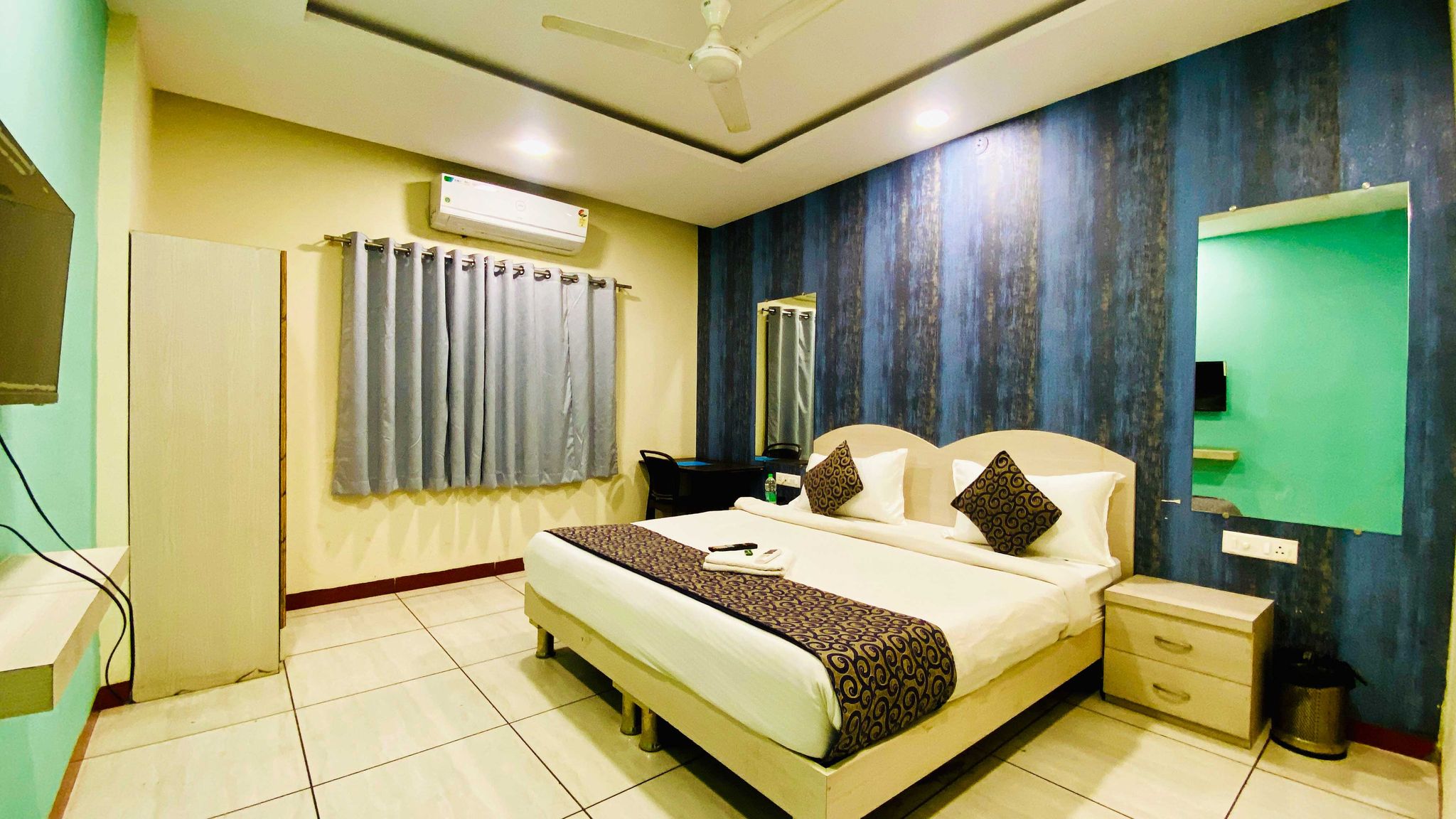 Hotel Ramaya Inn Deluxe Double Bed Room 5