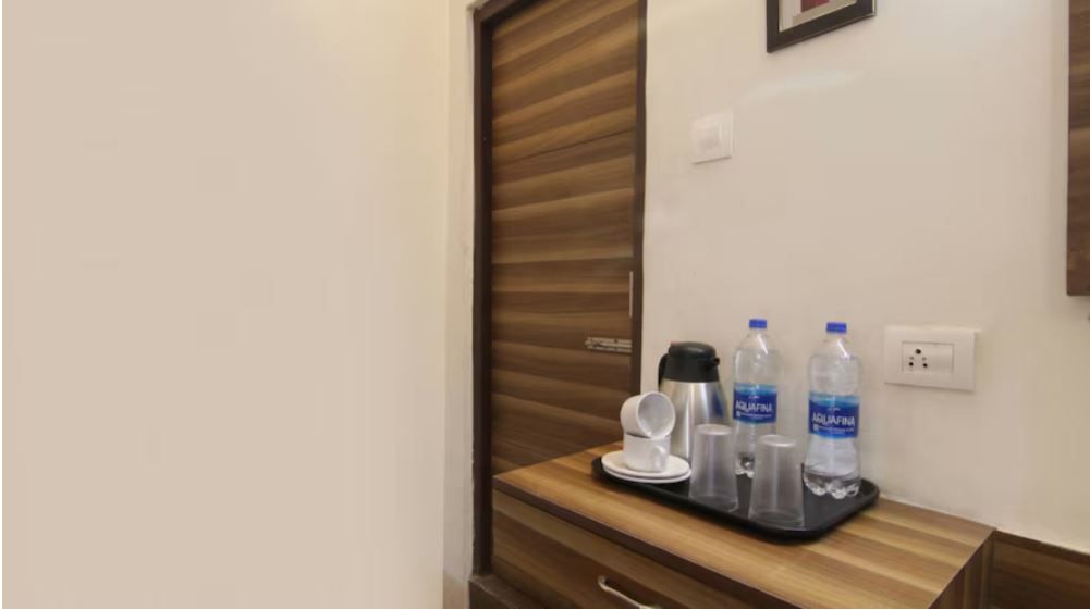 Hotel Vijay Palace Dharamshala Deluxe Room 10