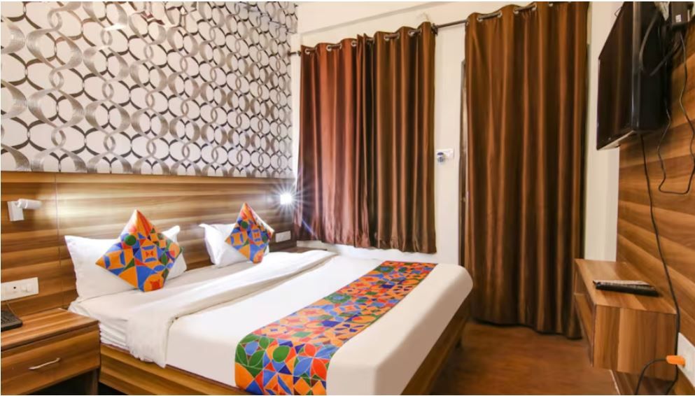 Hotel Vijay Palace Dharamshala Deluxe Room 6