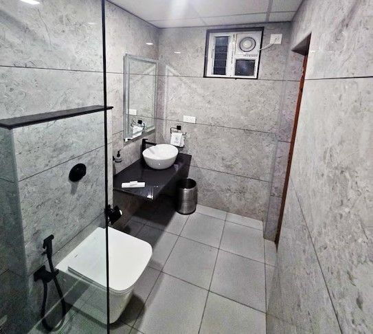 Radiant Star Suites Premium Room AC 6