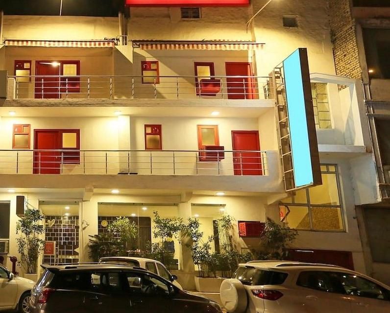Main Image