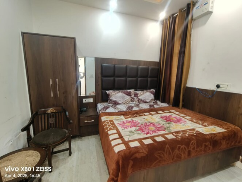 Hotel Silver Star Deluxe Non Ac Room 3