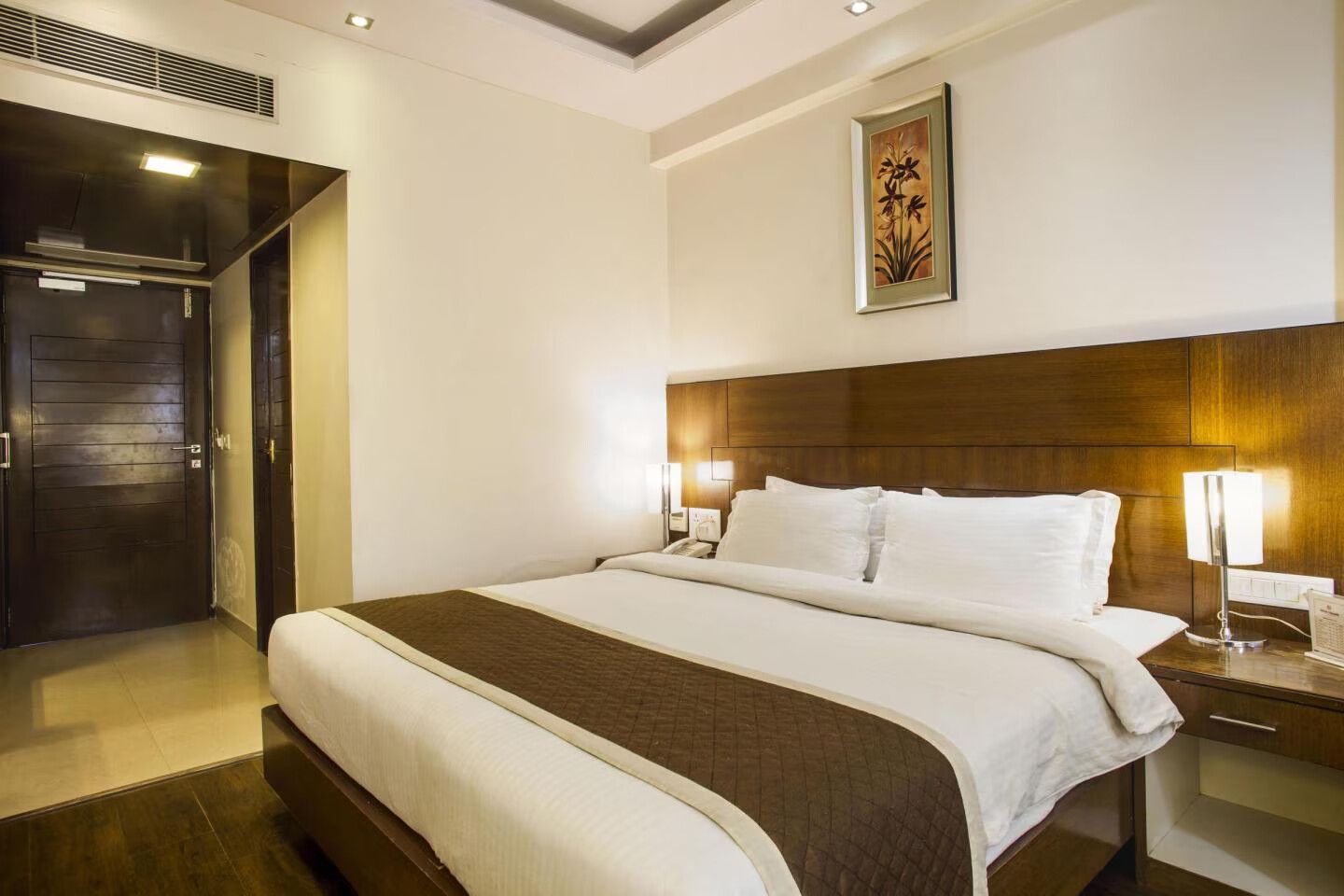 Hotel Royal Prabhu  Deluxe Room 5