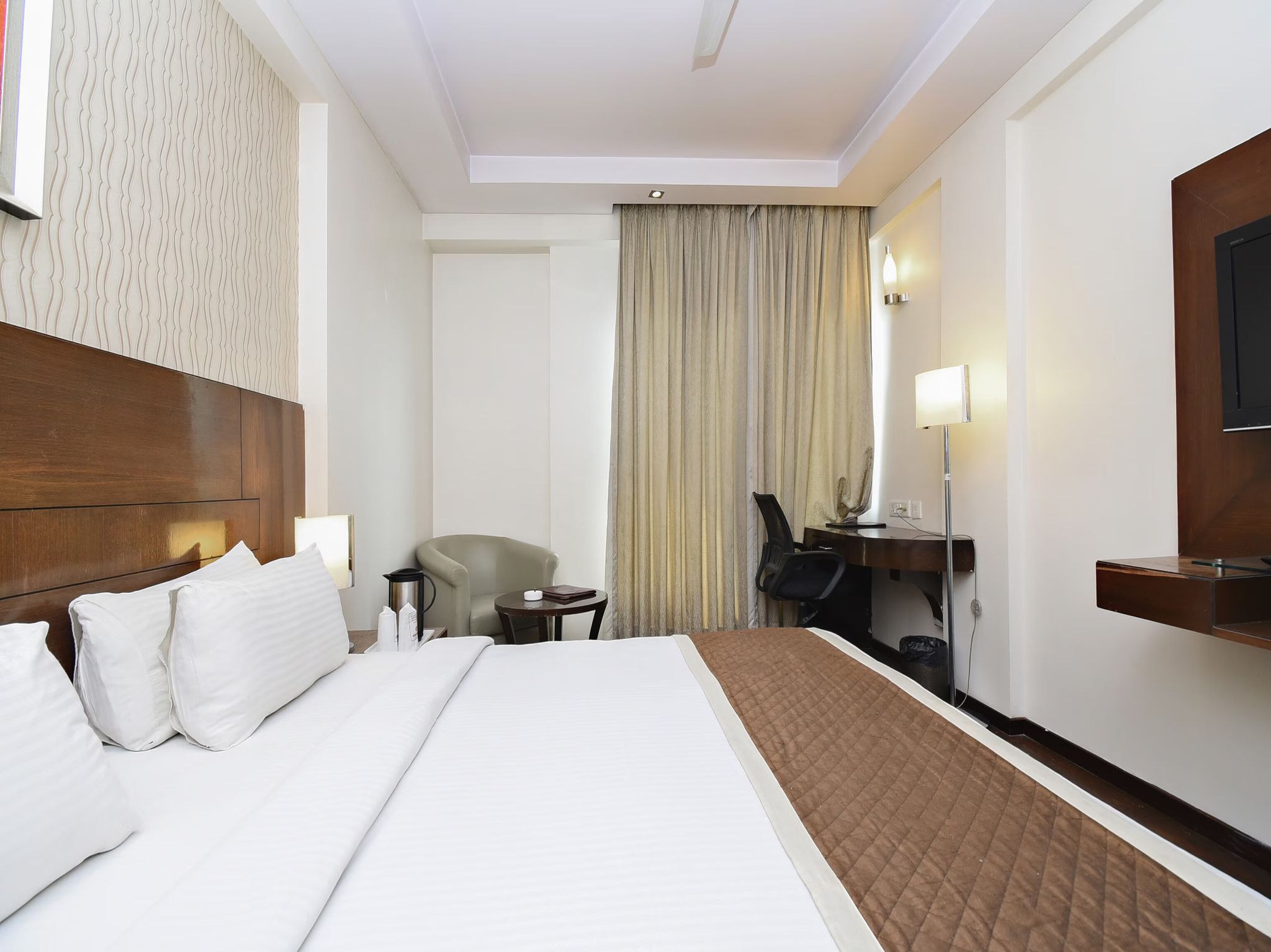 Hotel Royal Prabhu  Deluxe Room 3