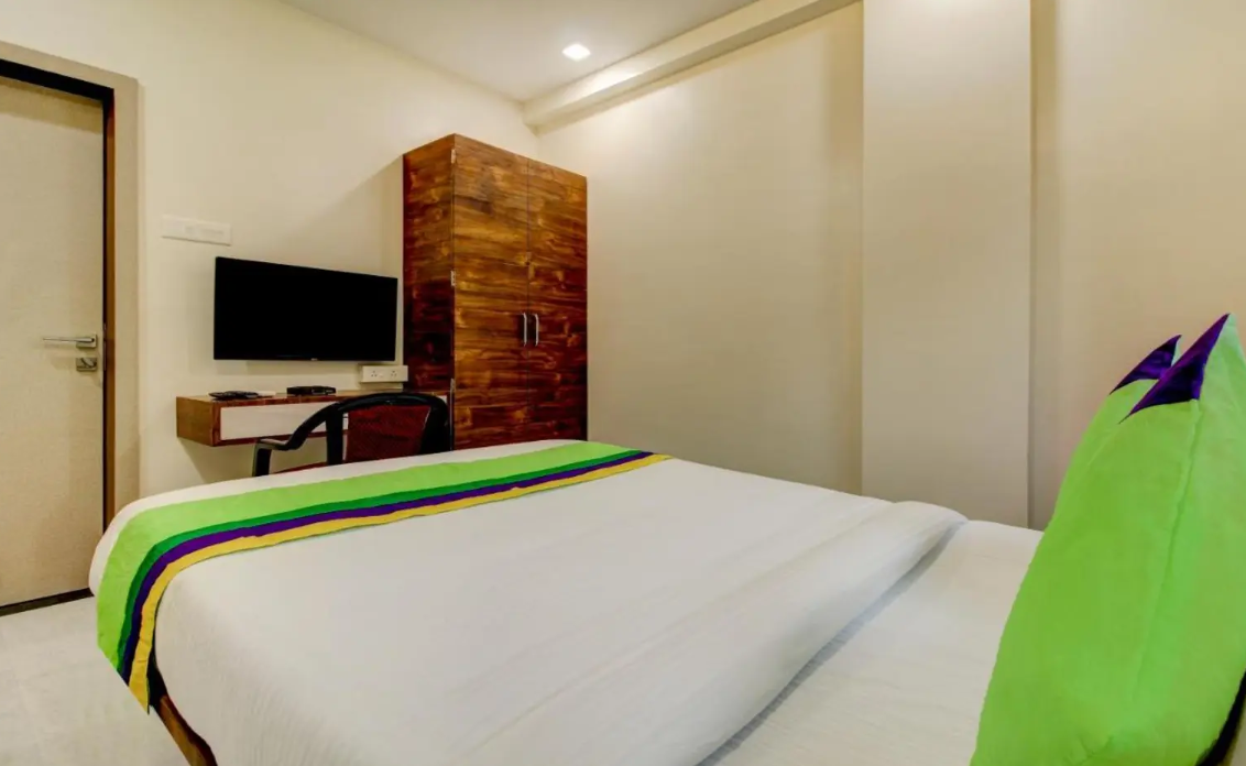 Standard AC Room with Breakfast