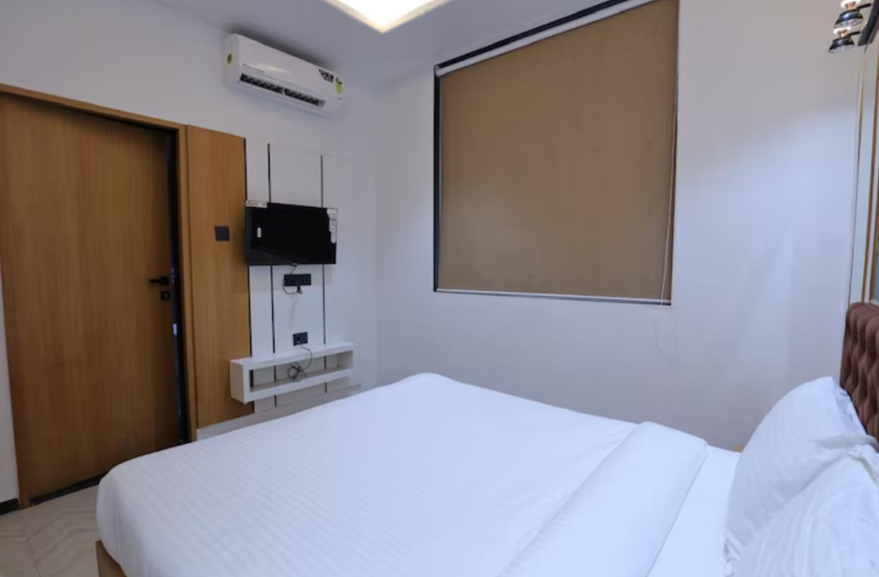 Deluxe Room with Balcony