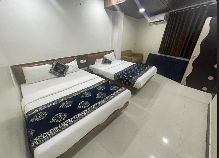 Hotel Lotus Residency