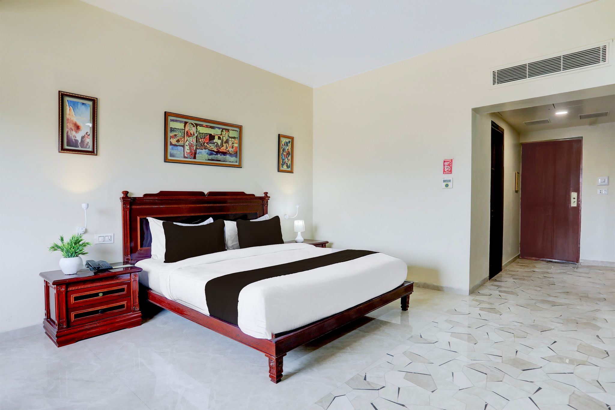 Palette Anand Formerly Hotel La Casa Inn Classic 8