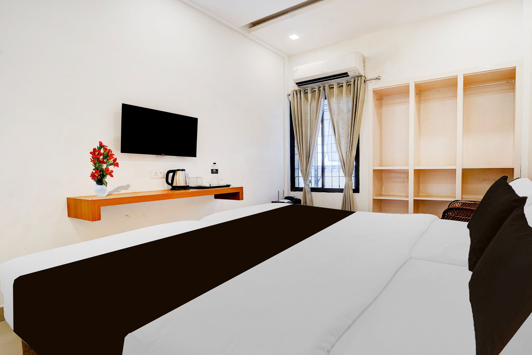 Townhouse Deshabhimani Road Kaloor Kochi Classic 14