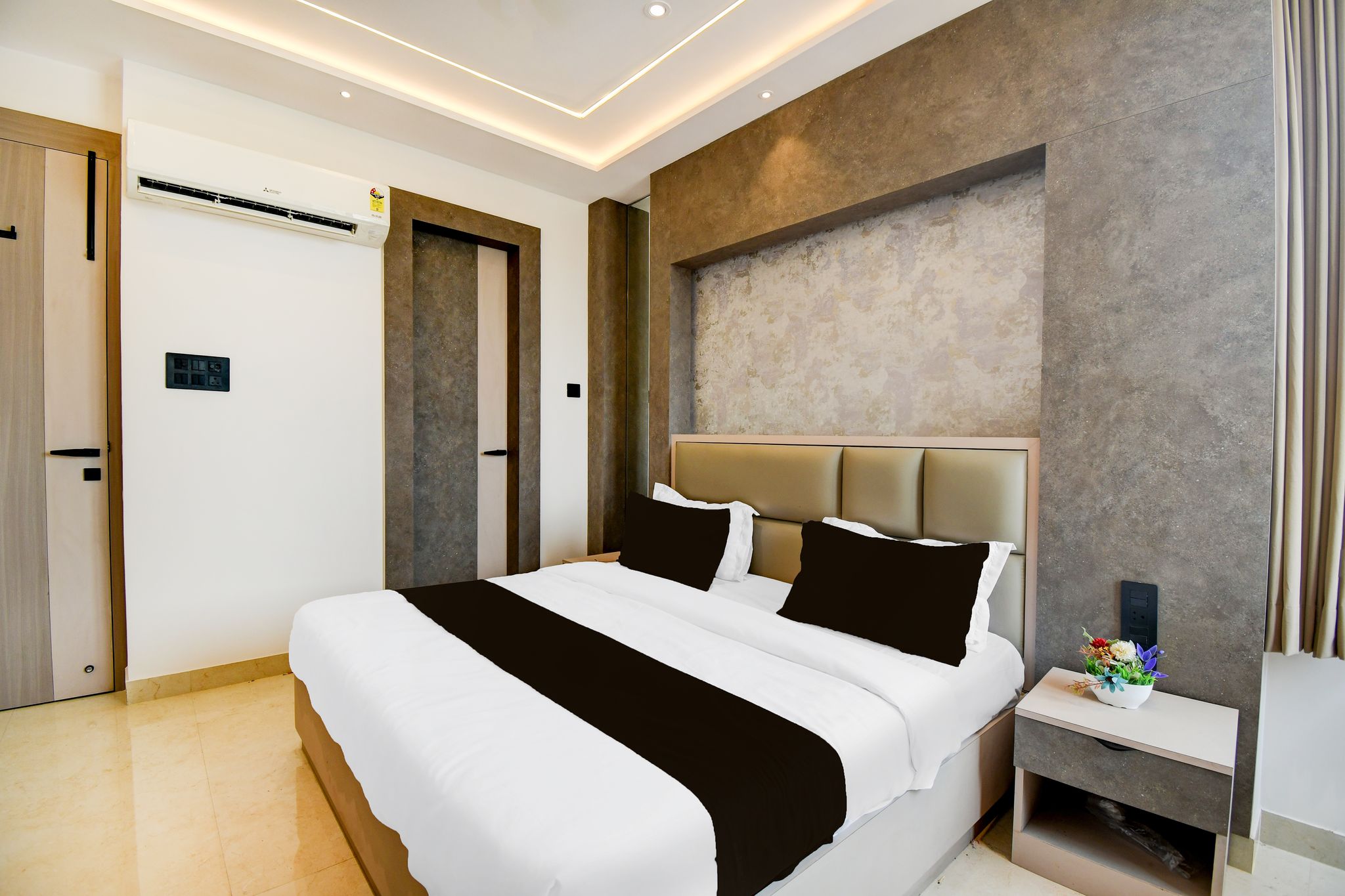 Super Townhouse Oak Ratanpur Panki Classic 6