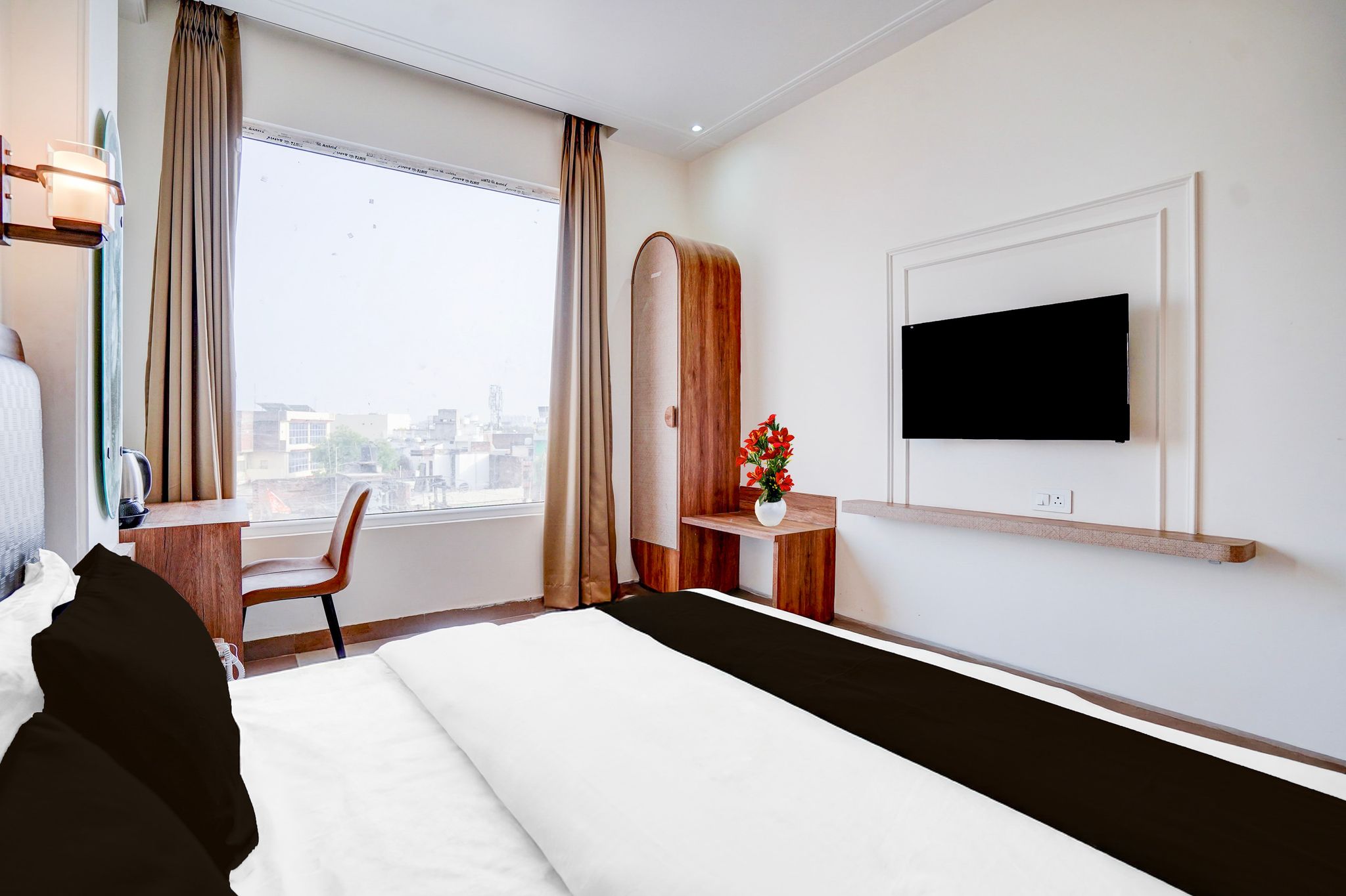 Super Townhouse Lahartara Railway Bridge Near Bus Stop Classic 13