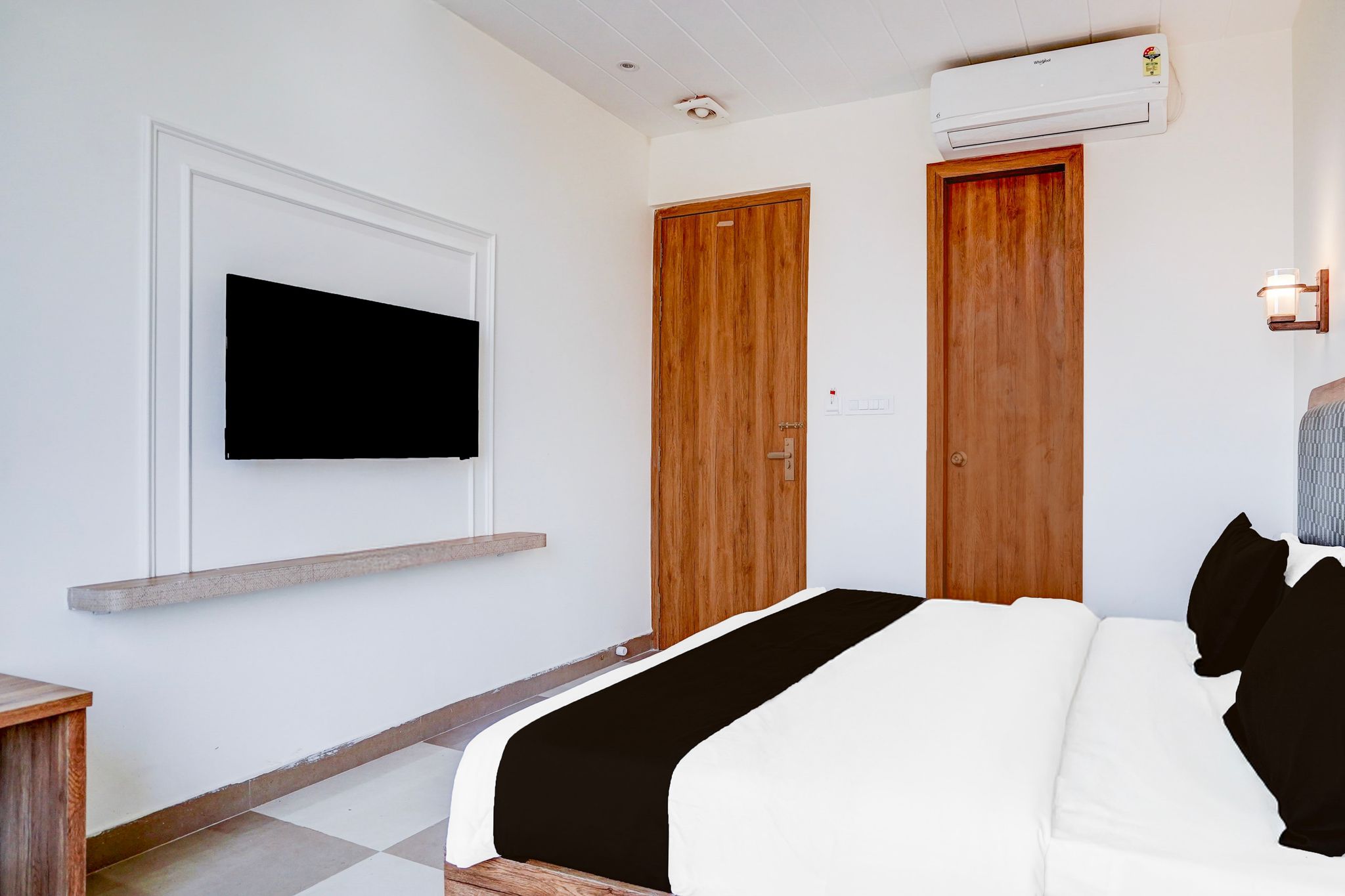 Super Townhouse Lahartara Railway Bridge Near Bus Stop Classic 11