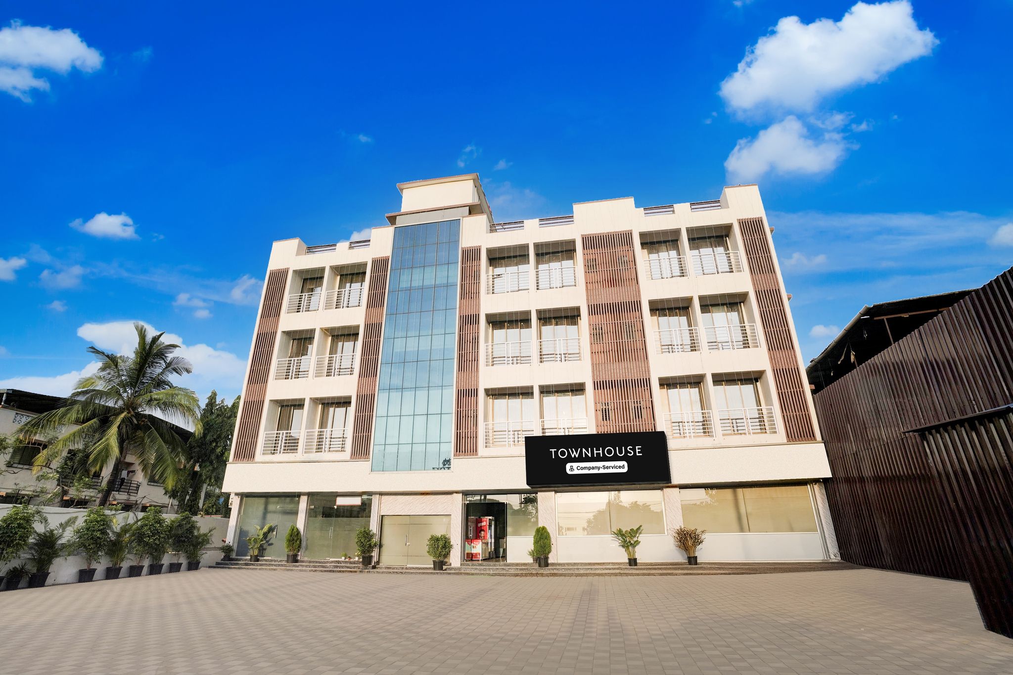 Super Townhouse Vasai Express Highway Formerly Majestic Inn