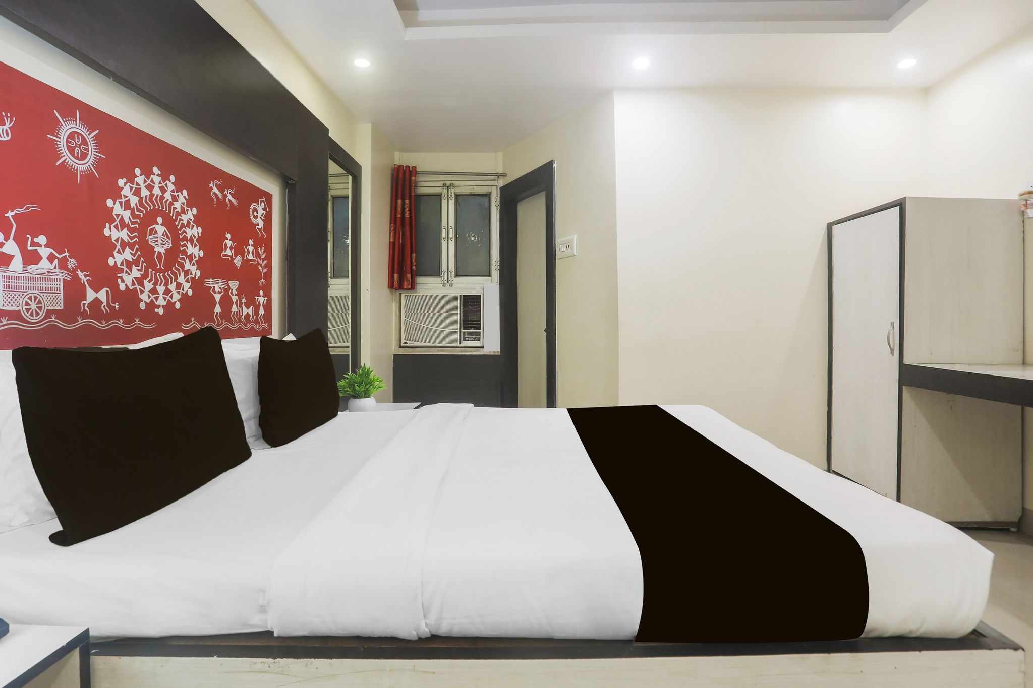 Townhouse Jabalpur Railway Junction Formerly Hotel Roopali Deluxe 3