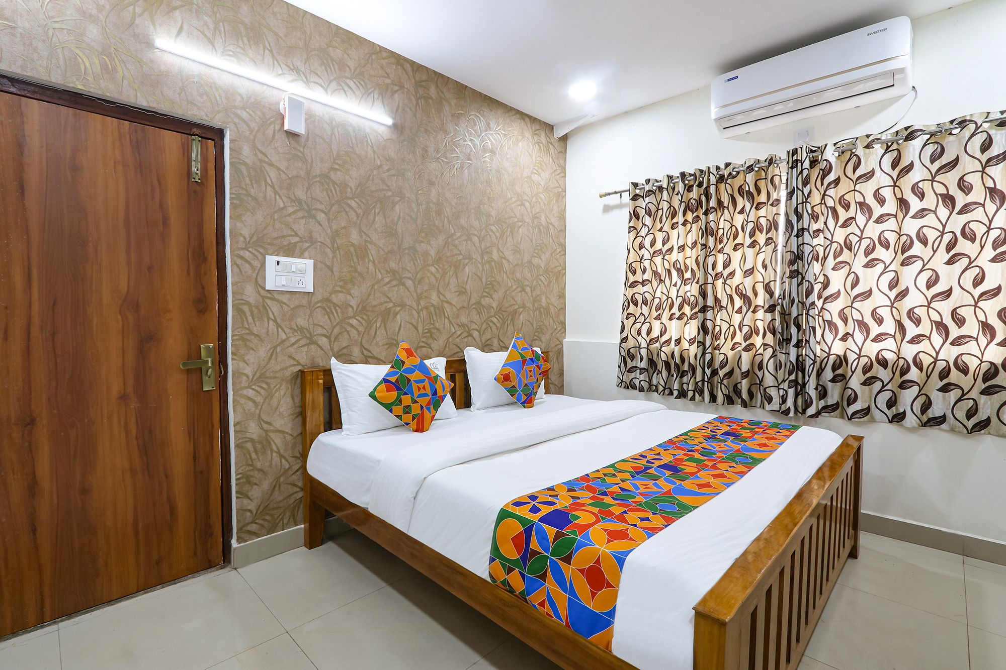 Premium Room With Smoking