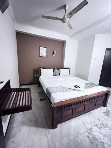 Le Grace Anna Salai STANDARD 3