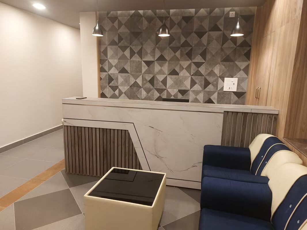 Hotel Le Park Residency