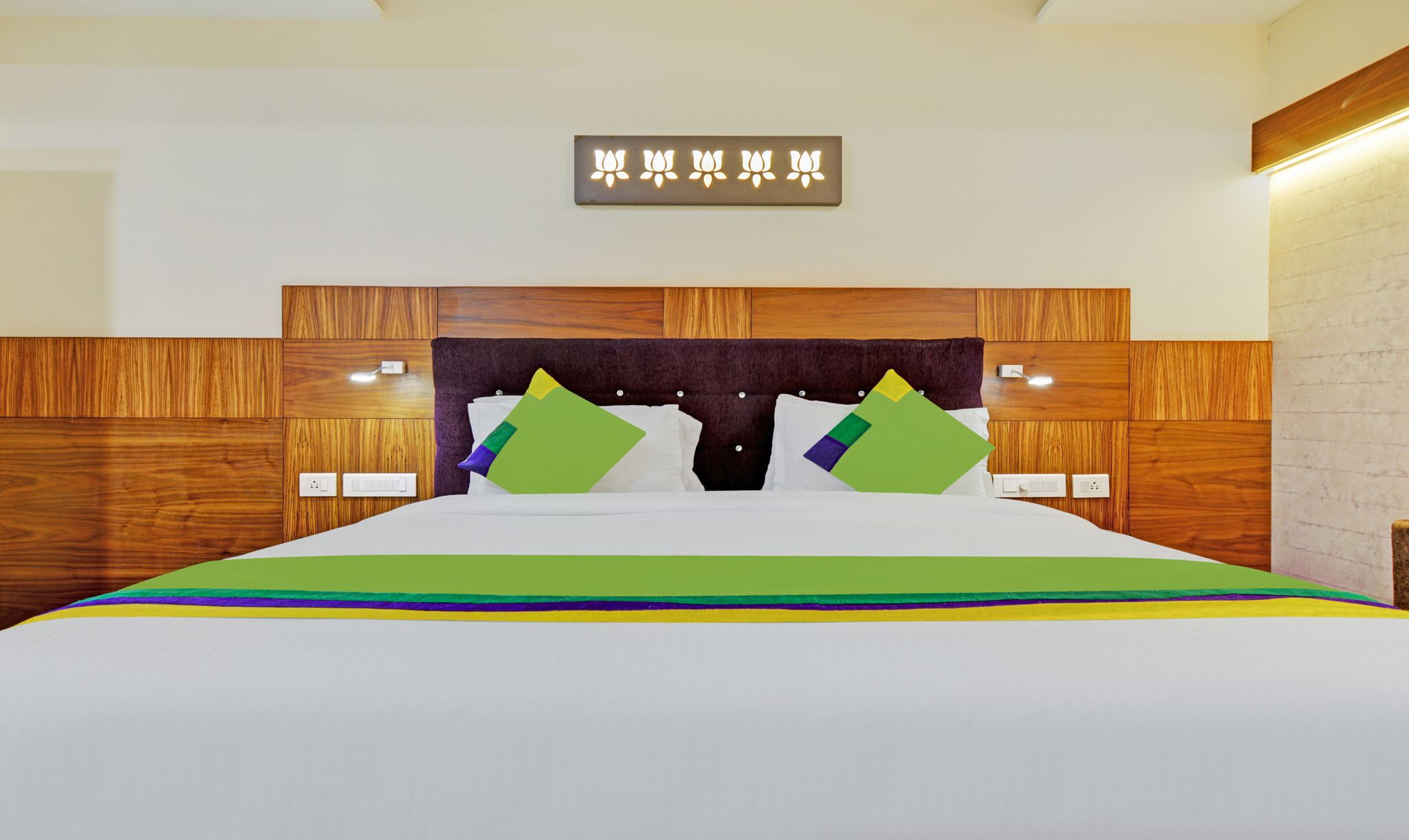 Hotel Mandovin - A Premium Hotel In Udaipur Deluxe Room 4