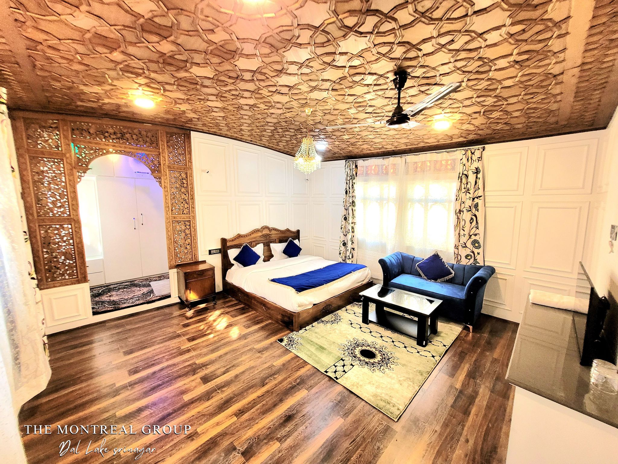 Montreal group of Houseboats Super Deluxe Room Non AC-Free WiFi 7