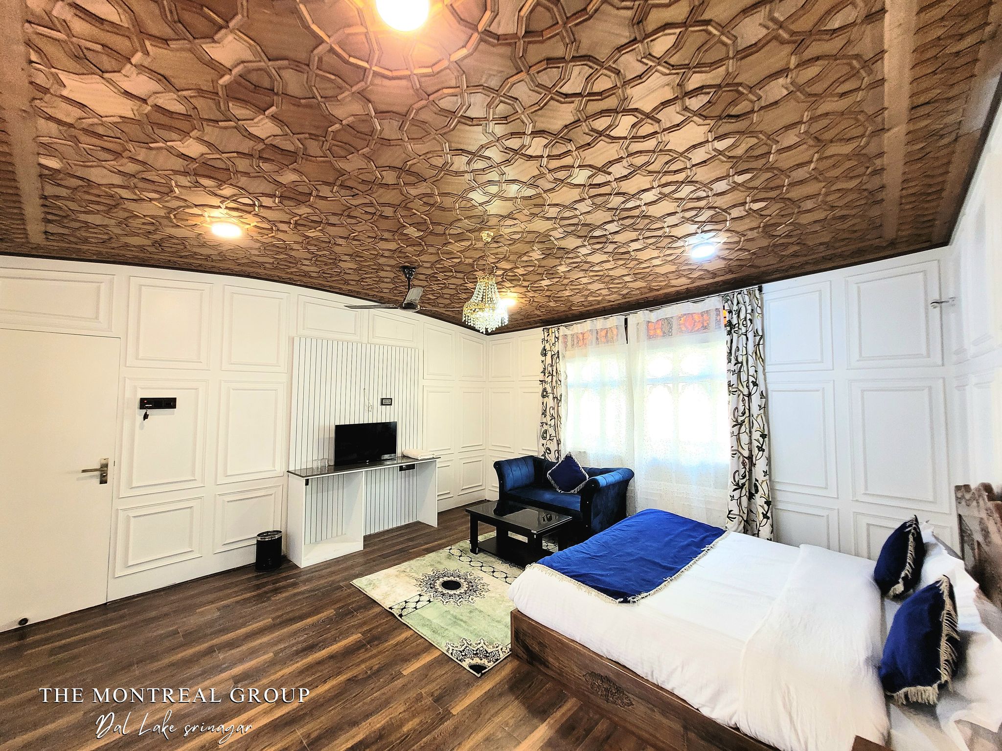 Montreal group of Houseboats Super Deluxe Room Non AC-Free WiFi 8