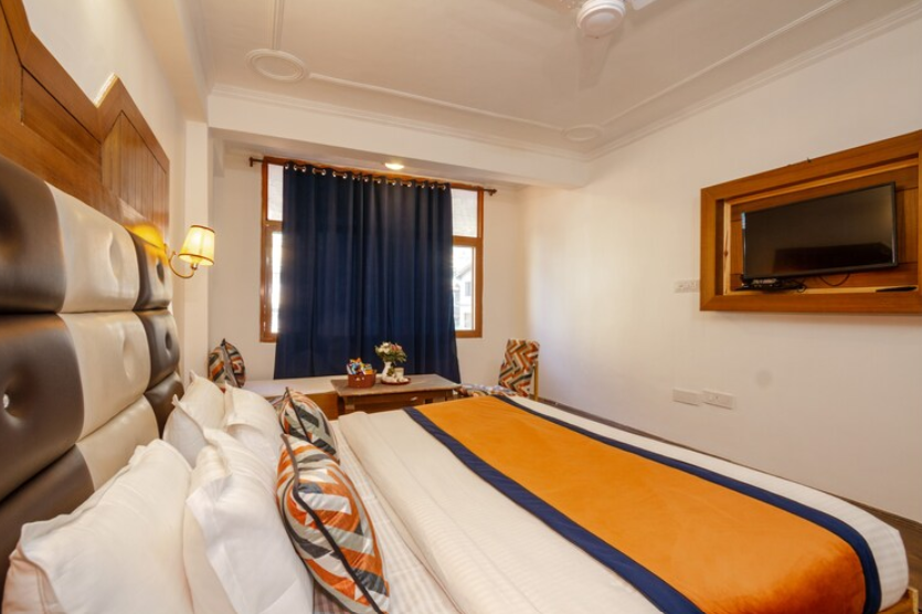 Deluxe Room (Without Balcony)