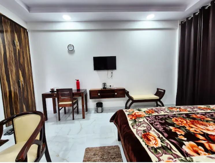 Hotel Lansdowne Vacations Standard Room 8