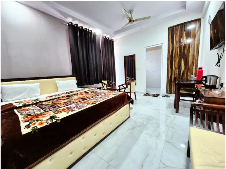 Hotel Lansdowne Vacations Standard Room 3