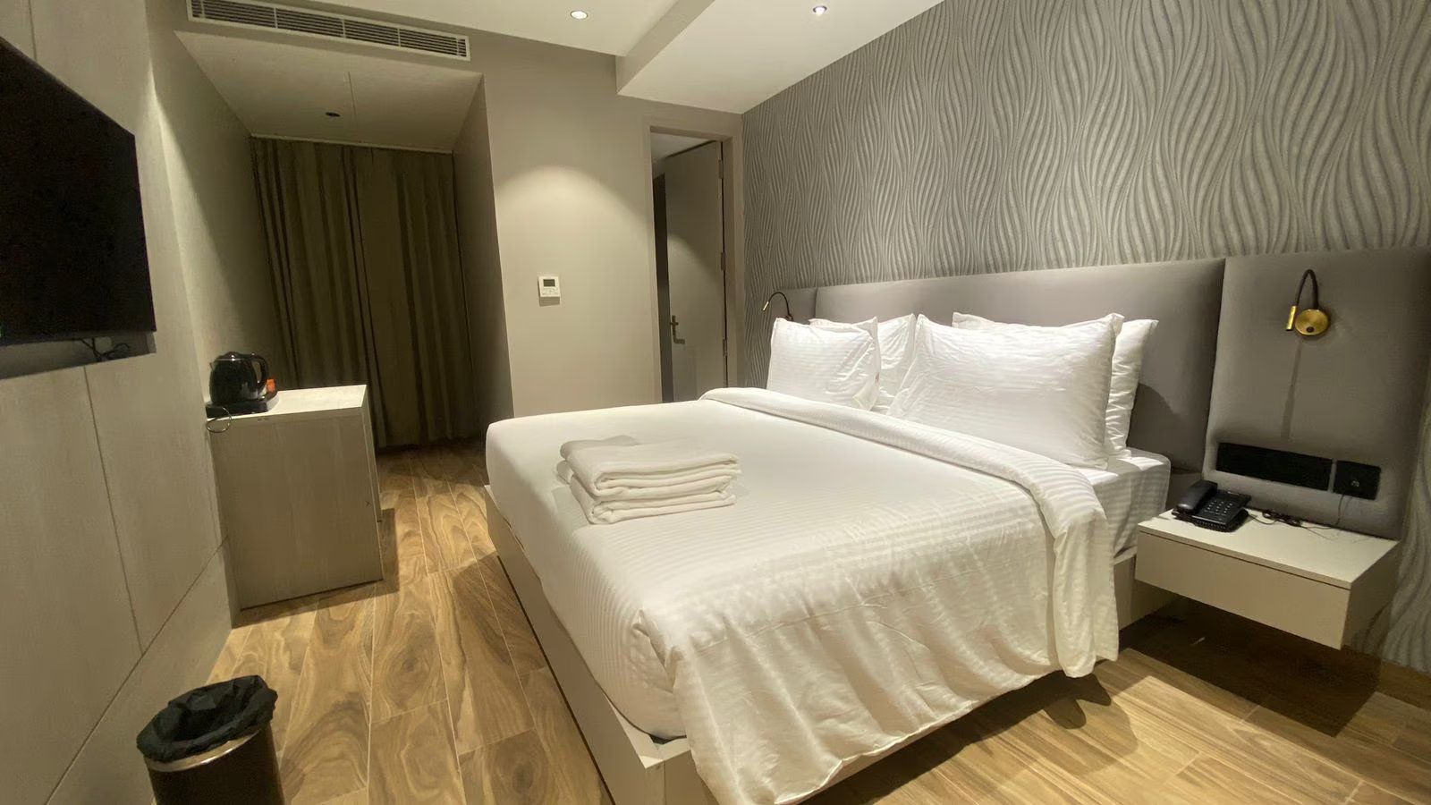 Premium Room with City Facing