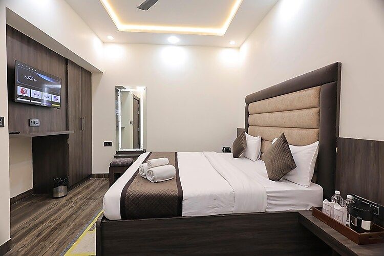 Hotel The SS Grand Deluxe 6