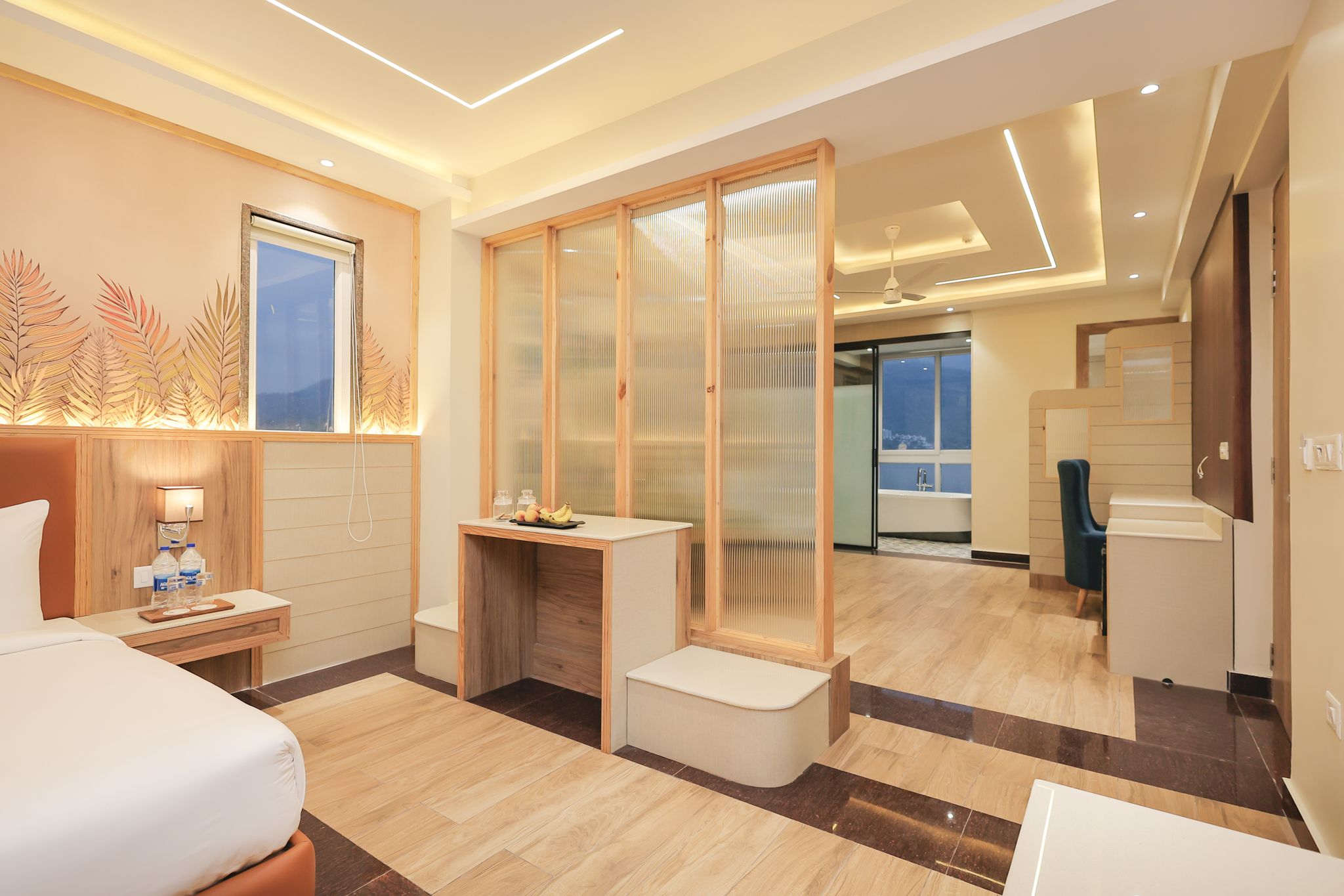 Luxury Suite  with Bathtub