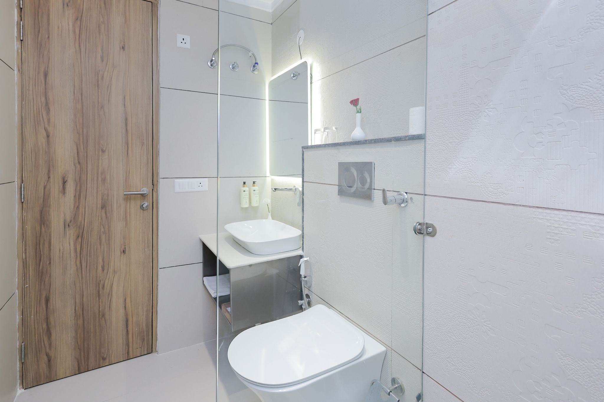 Luxury Suite  with Bathtub