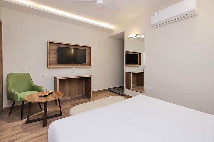 ECKO City Centre  Deluxe Room 2