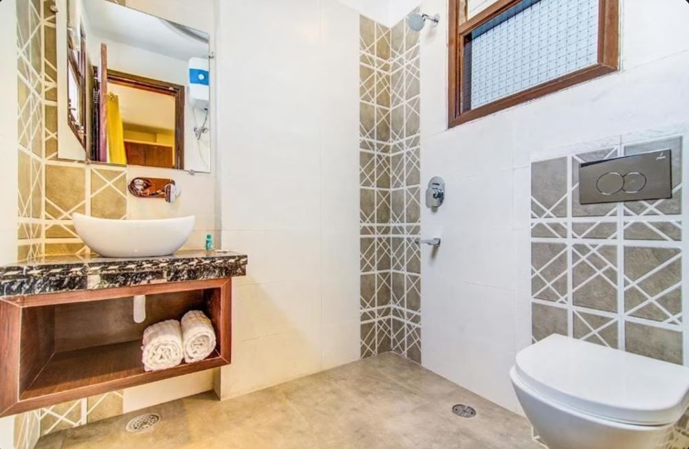 Hotel Nayyar Inn Deluxe Room 10