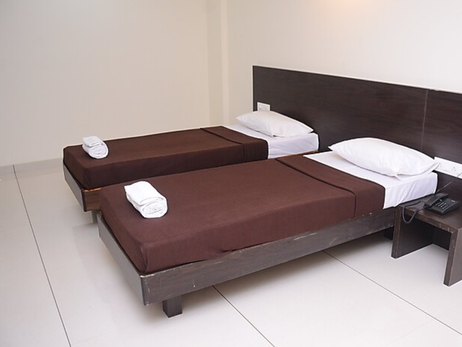 AC TWIN ROOM