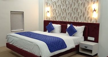 Hotel Beverly Deluxe Room