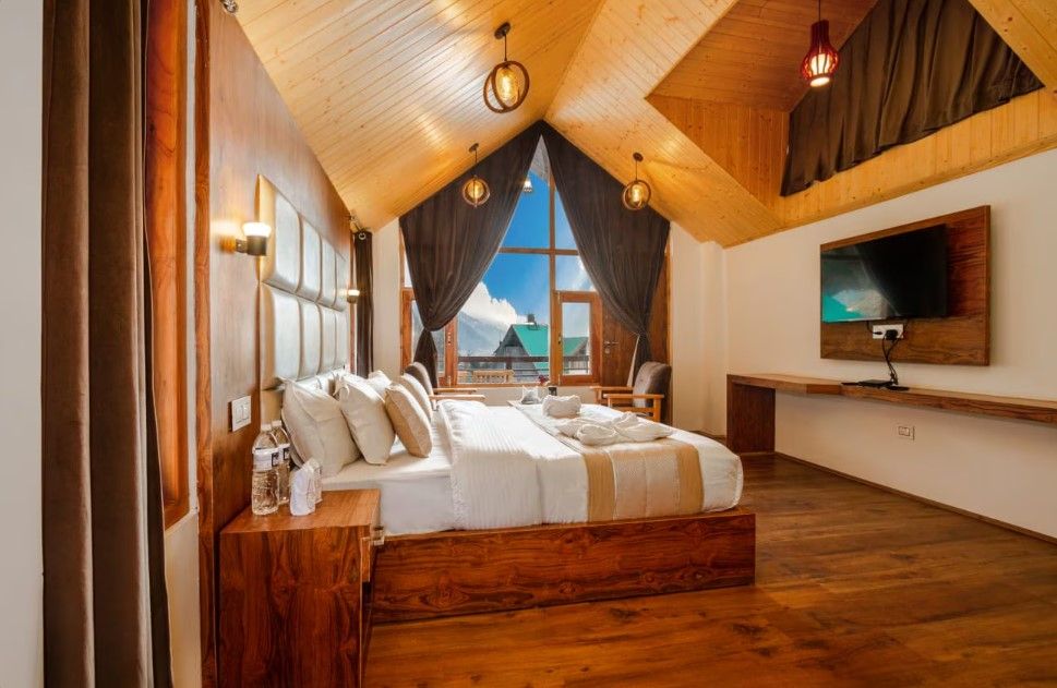 Hotel Valley Vista Deluxe Room With Balcony 3