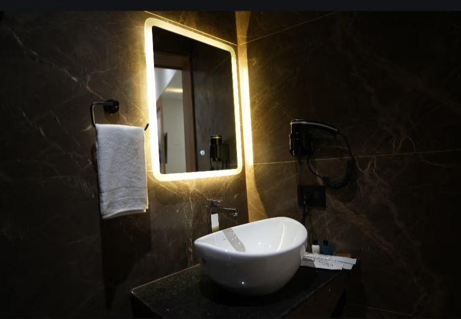 Suite room with Bathtub