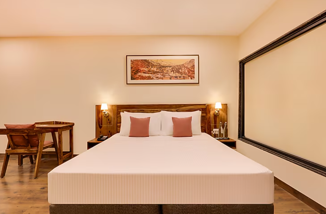 Deluxe King Room