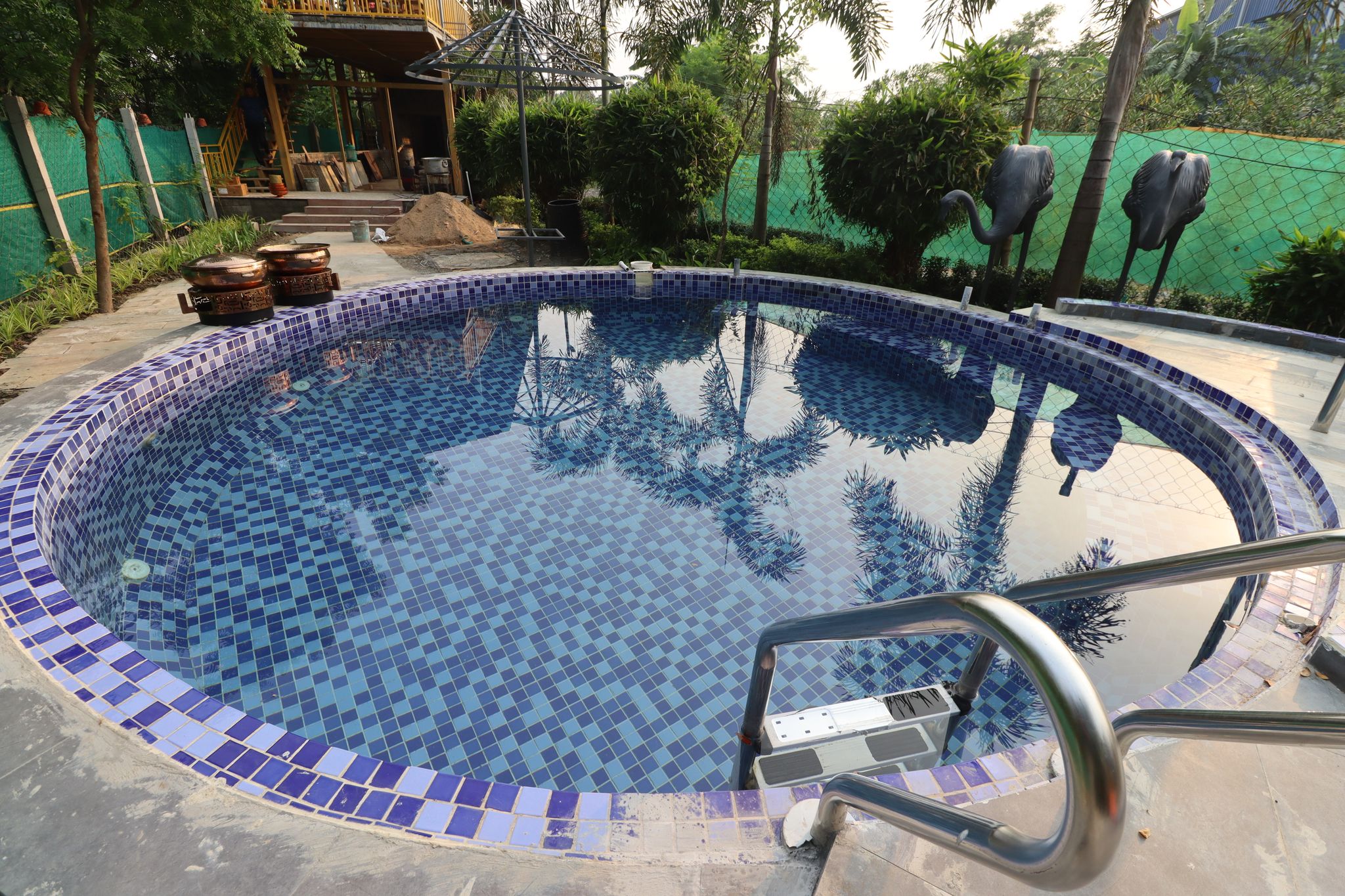 Hideaway Resort