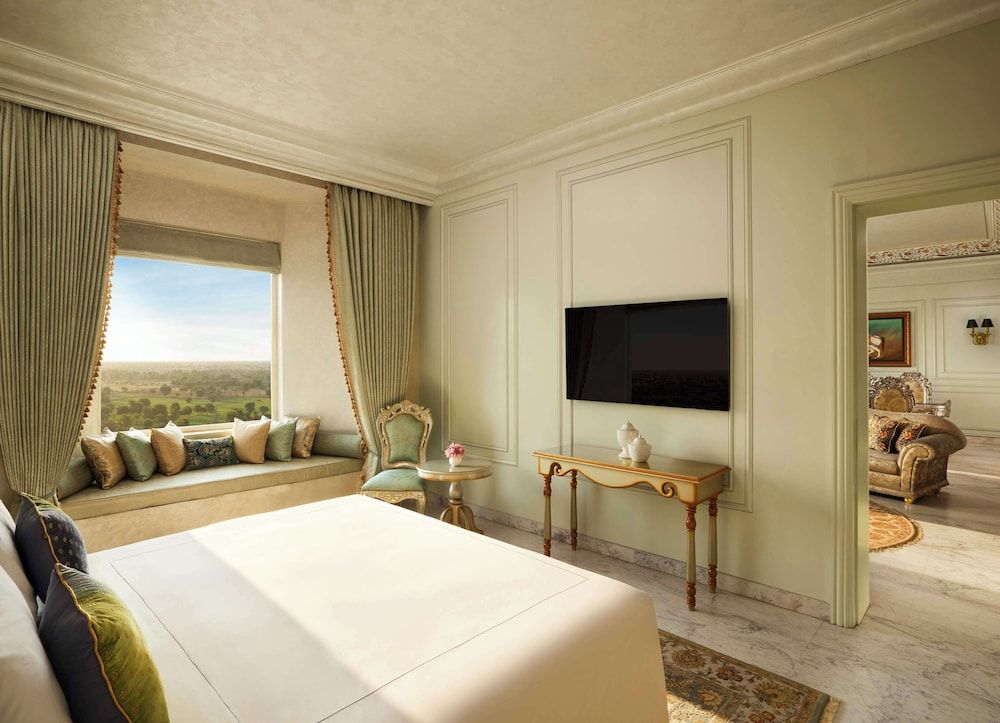Presidential Two Bedroom Suite with Bathtub and Jacuzzi