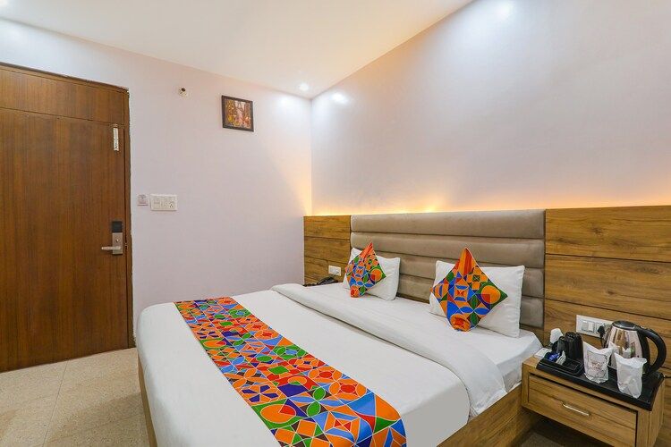 Hotel Cristelia Deluxe Room 10