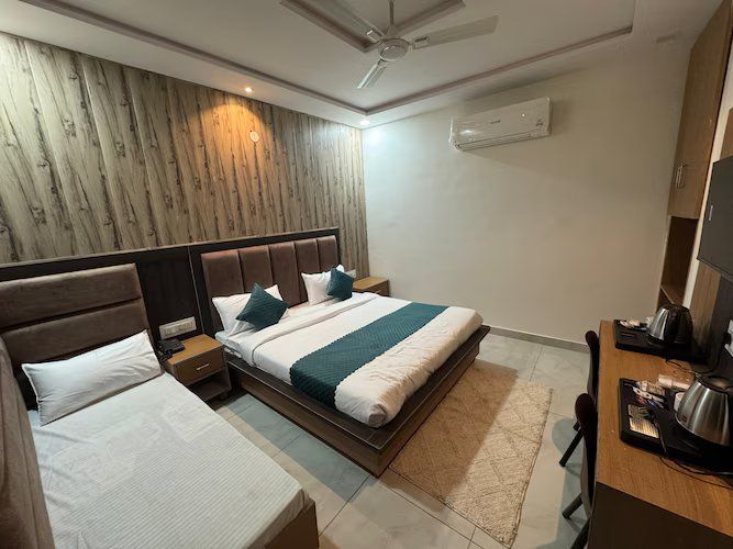 Super Deluxe Room