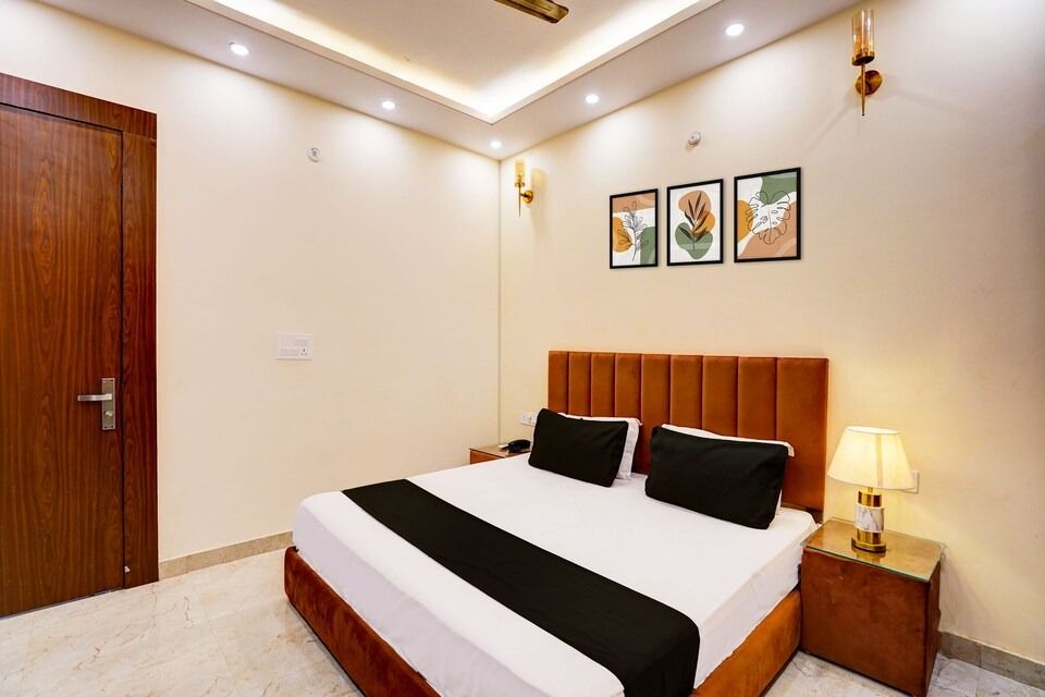 Hotel Radha Vrinda  Deluxe Room 10