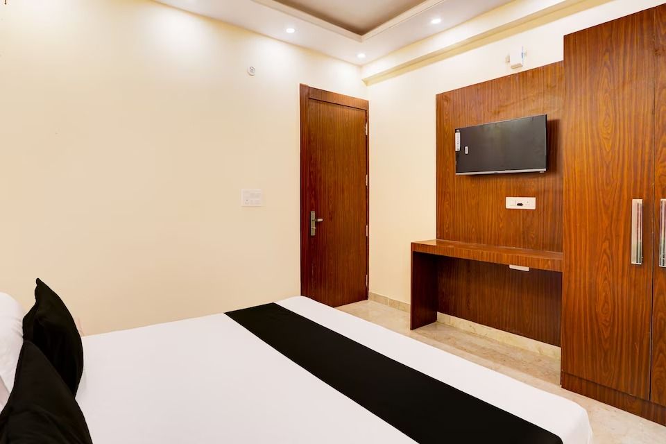 Hotel Radha Vrinda  Deluxe Room 14