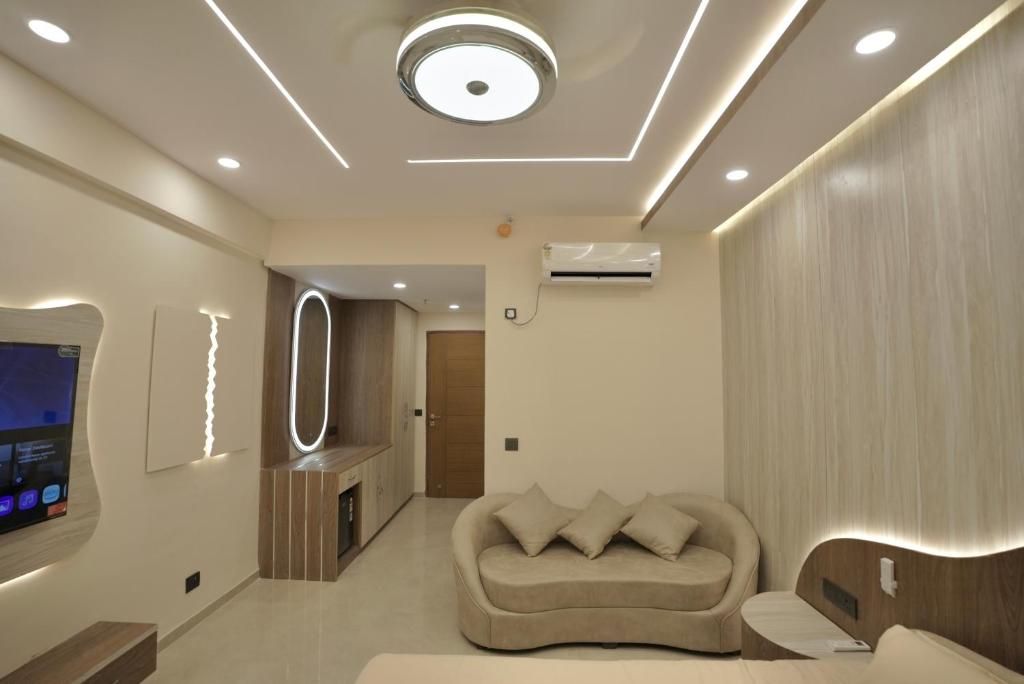 Villa Vistosa Omaxe Hazratganj OnlyStay