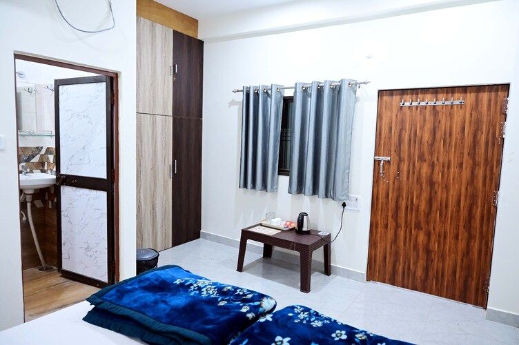 Deluxe AC Room