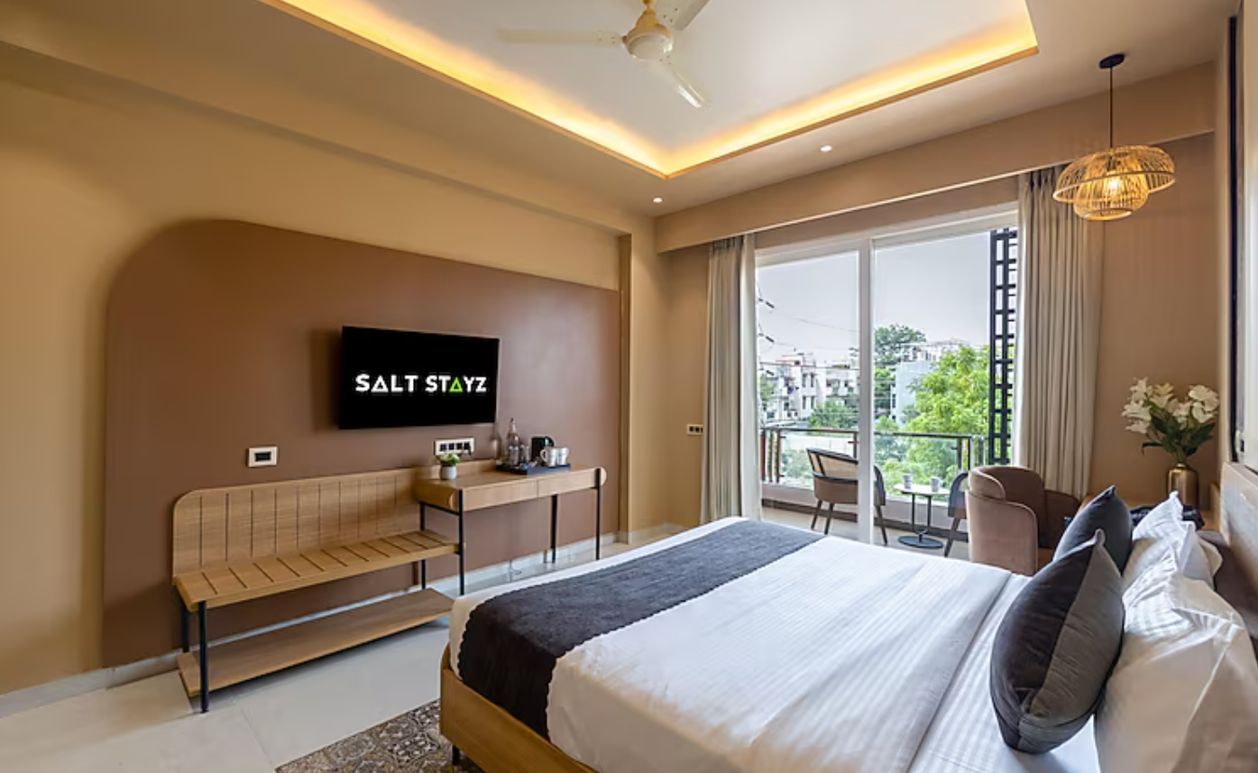 Superior Room with Balcony and GYM access