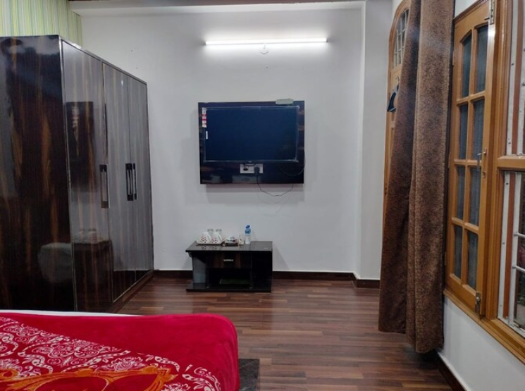 Super Deluxe room with balcony + AC